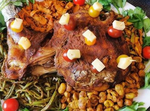 Mechoui is a true celebration of Moroccan flavors, and with its aromatic spices and tender meat, it will certainly impress your guests!